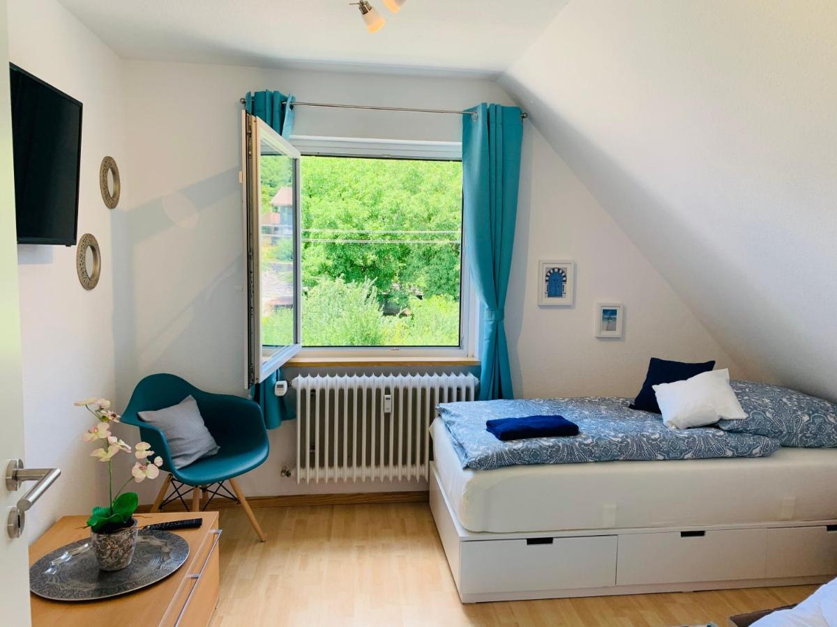 Ferienwohnung Liesel - Kuche, Bad, Wlan, 3 Schlafzimmer, Parkplatz Malterdingen エクステリア 写真